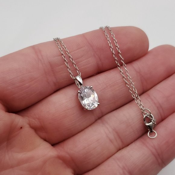 18 Inch 925 Sterling Silver Stunning Oval Cubic Zirconia Gem Necklace - Picture 2 of 7